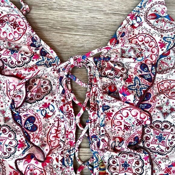 Goldenpoint Women's Multicolor Open Back Lace Up Ruffle Swimsuit Size 2 - Picture 4 of 9